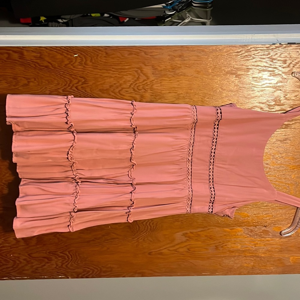Little girls pink Flowey dress